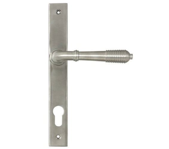 REEDED MULTIPOINT ESPAGNOLETTE LEVER ON EURO BACKPLATE